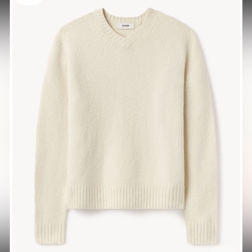 Buck Mason Brushed Wool Saddle V Neck in Cream